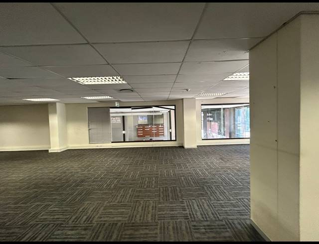 1,929M² OFFICE TO LET IN SANDTON CENTRAL